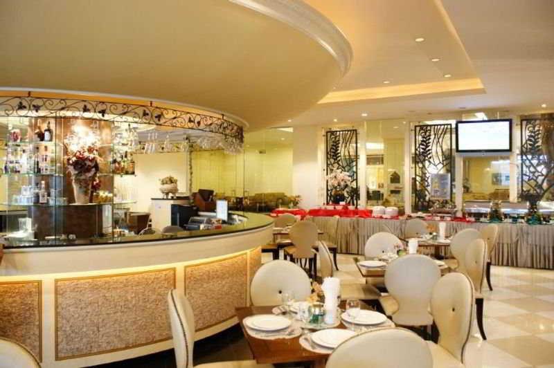 Lk Royal Suite Pattaya Exterior photo