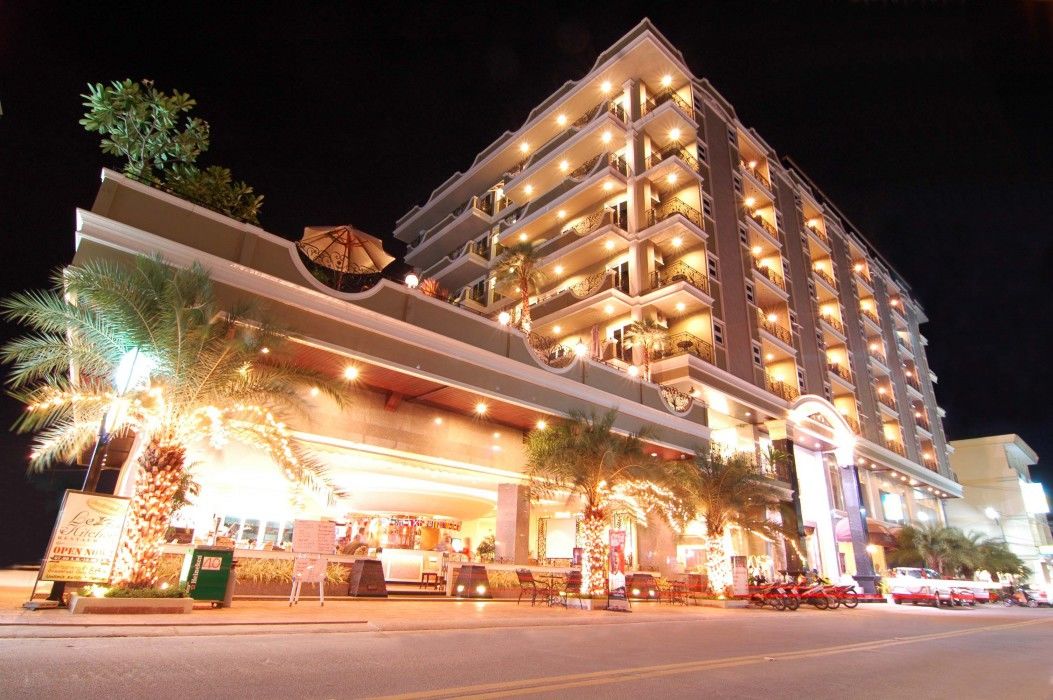 Lk Royal Suite Pattaya Exterior photo