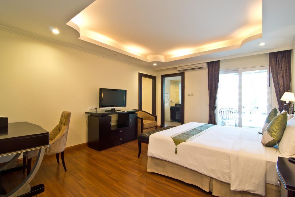 Lk Royal Suite Pattaya Exterior photo