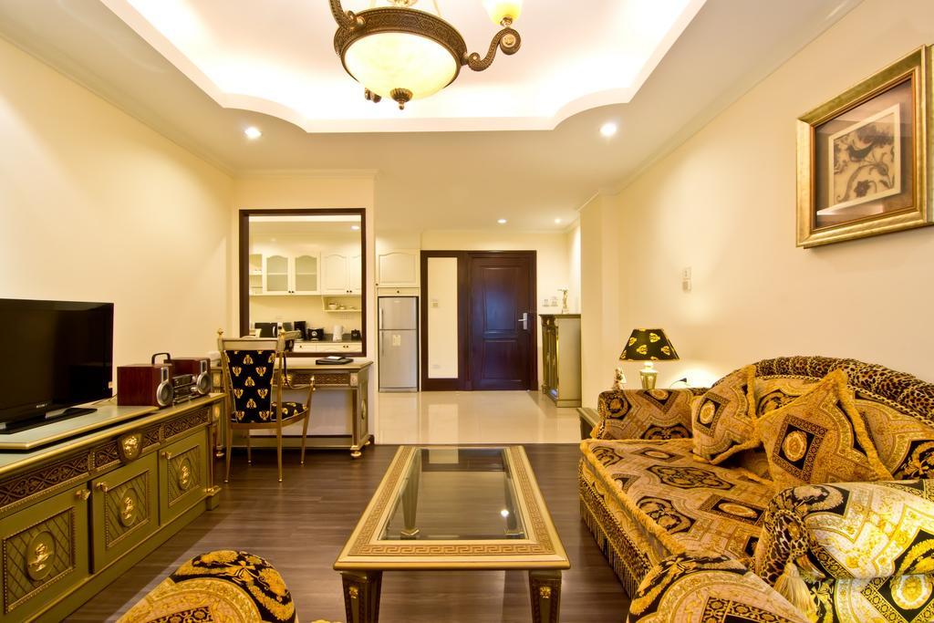Lk Royal Suite Pattaya Exterior photo