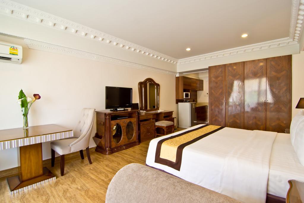 Lk Royal Suite Pattaya Exterior photo