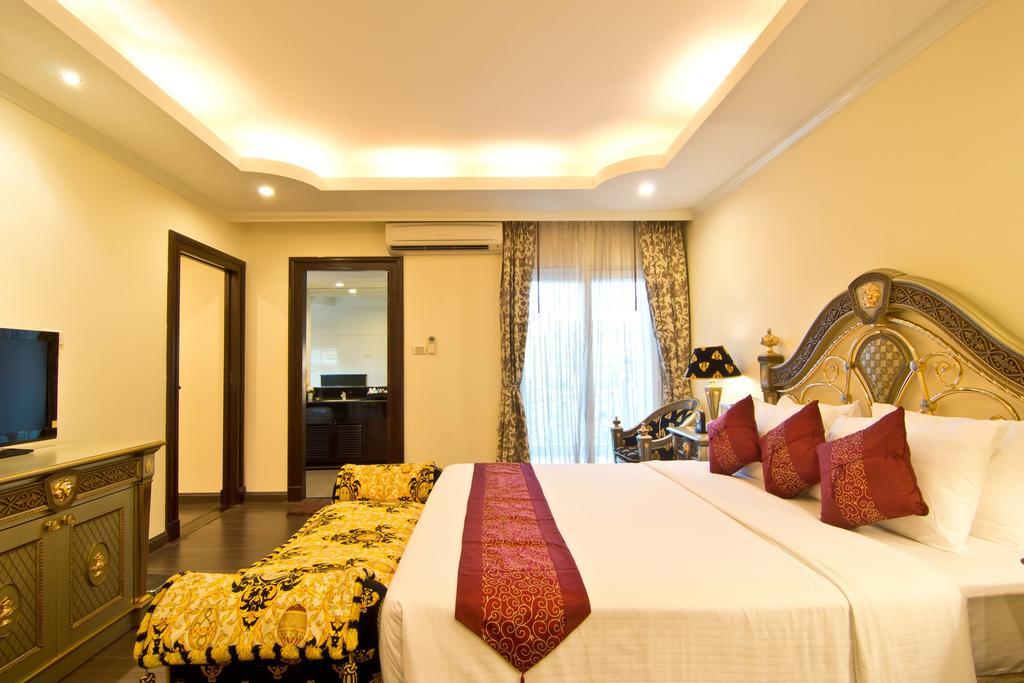 Lk Royal Suite Pattaya Exterior photo