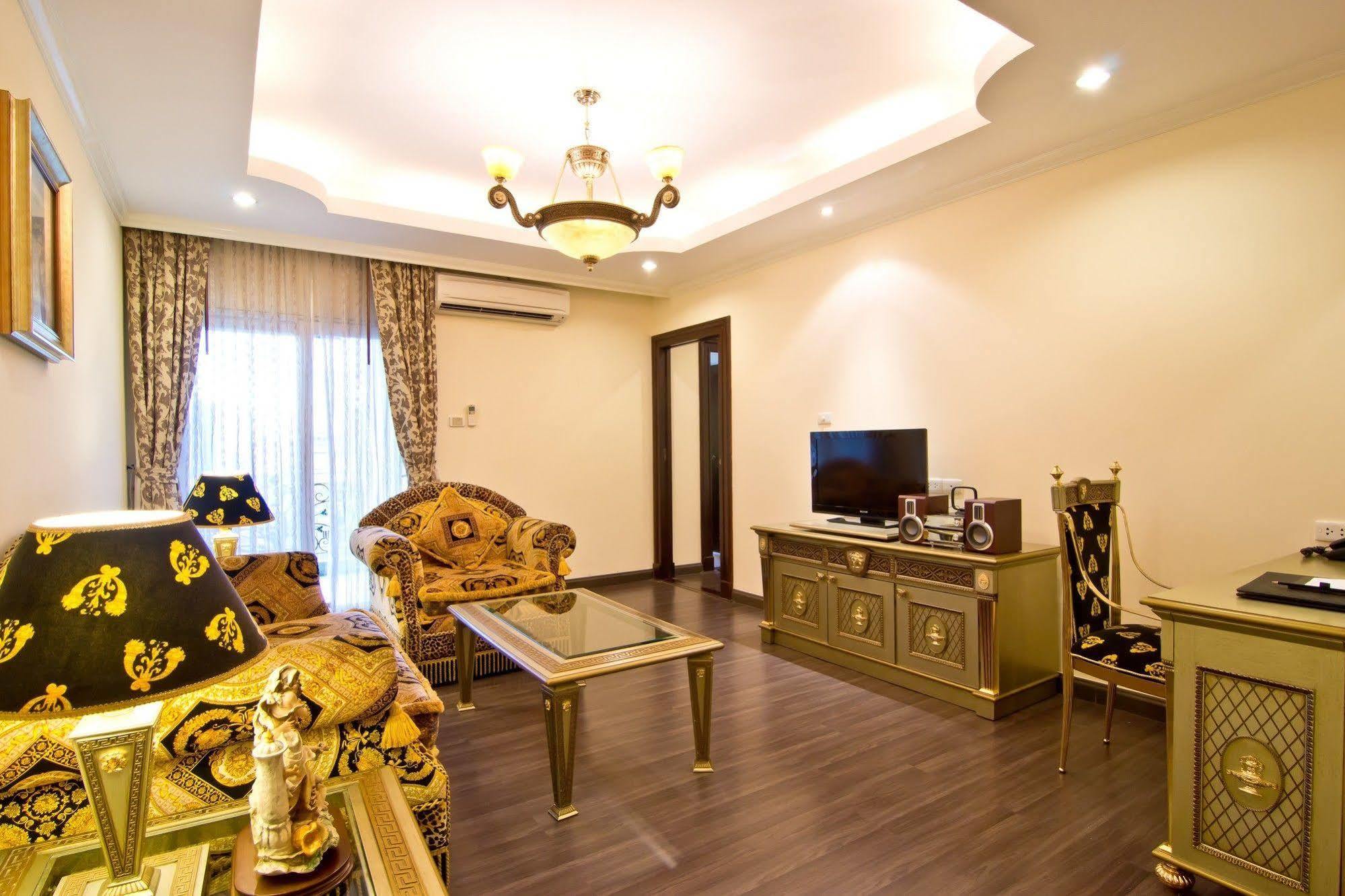Lk Royal Suite Pattaya Exterior photo